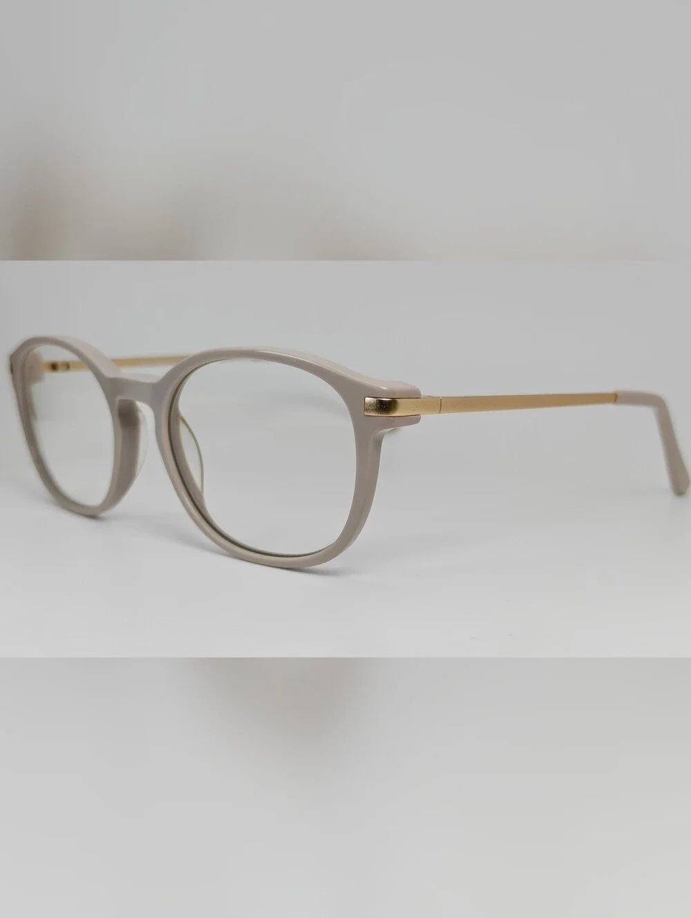 New Bedford. Nude. Women's Neutral Beige Gold Round Frame Glasses.